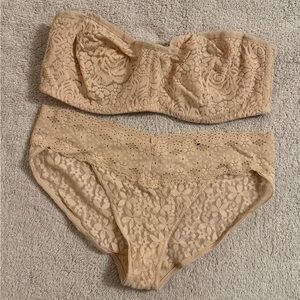 Wacoal - All Over Lace - Strapless Bra 34D and matching SM Hipster Panty